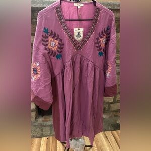 Easel Embroidered Boho floral blouse Size Large